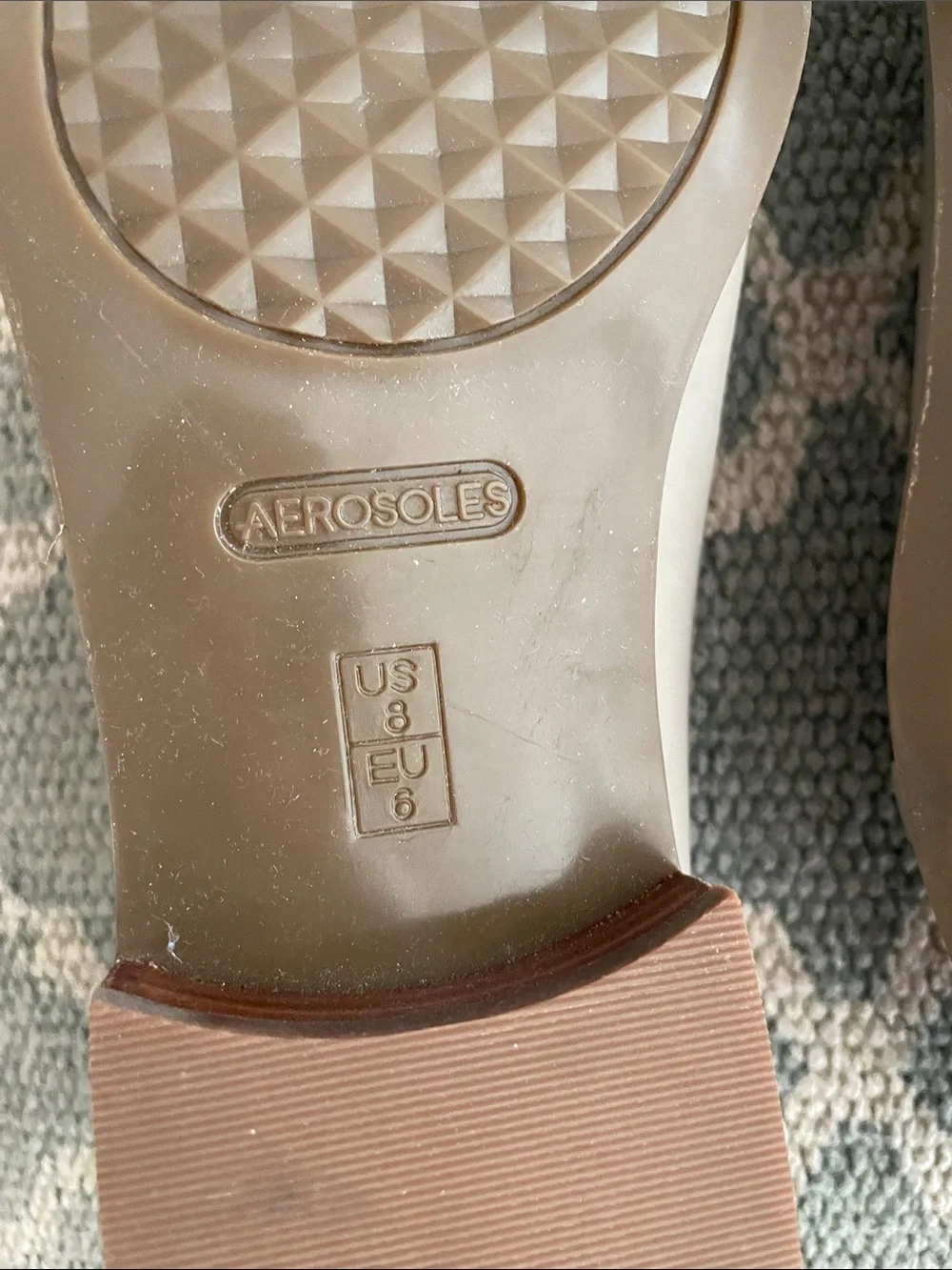 Aerosoles South East Grey Leather Loafers in Size 8